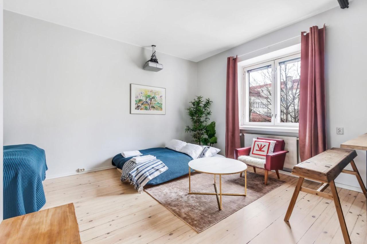 Wehost Modern Kitchen Studio With Bright Colours Apartment Helsinki Exterior foto