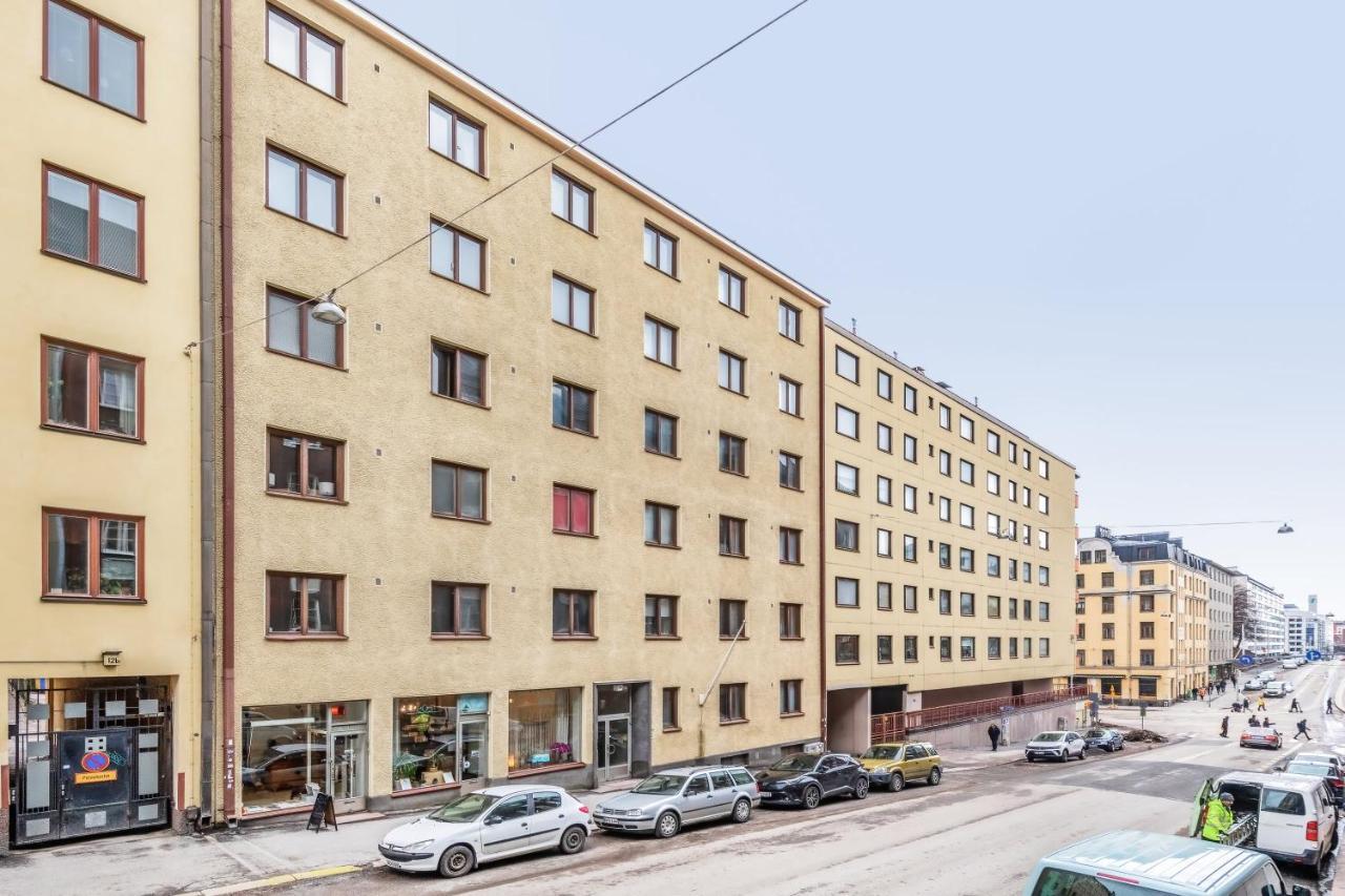 Wehost Modern Kitchen Studio With Bright Colours Apartment Helsinki Exterior foto
